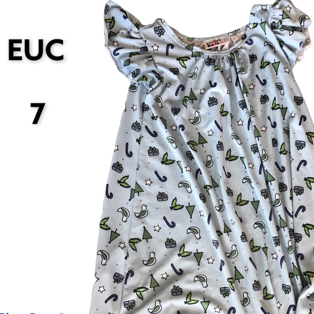 Dot dot smile size 7 swing dress